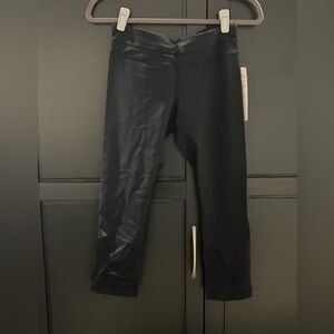 NWT Lululemon Run: Inspire Crop II Black